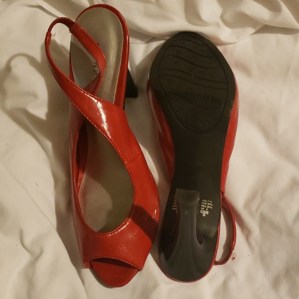 Shoes - Picture 2 of 3